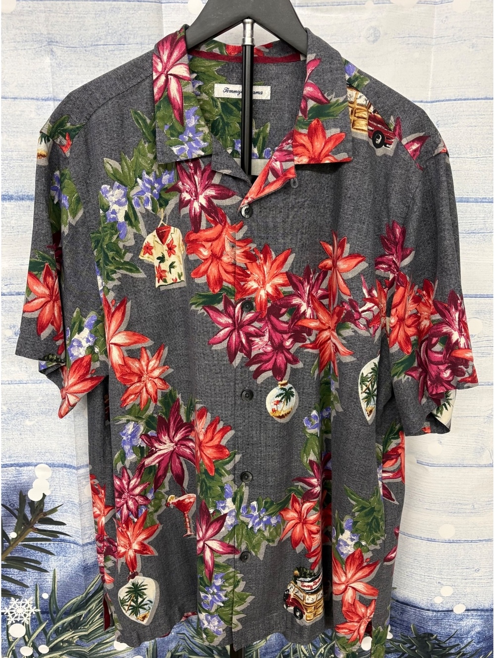 Tommy Bahama Men’s Christmas Poinsettia Woodie Wagon Silk Camp Shirt Size L